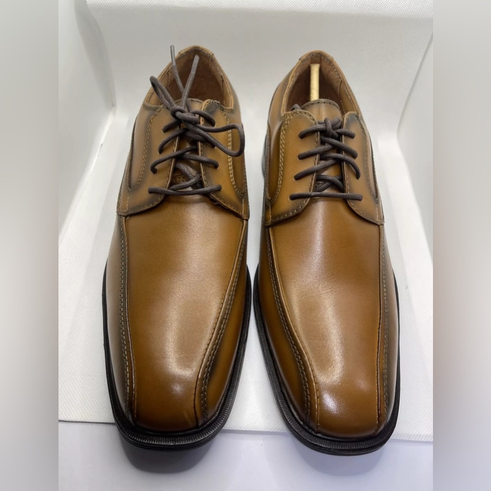G. H. bass mens Boys shoes/ Gordon -Tan /9 M/ Best For Dressing Up/Leather